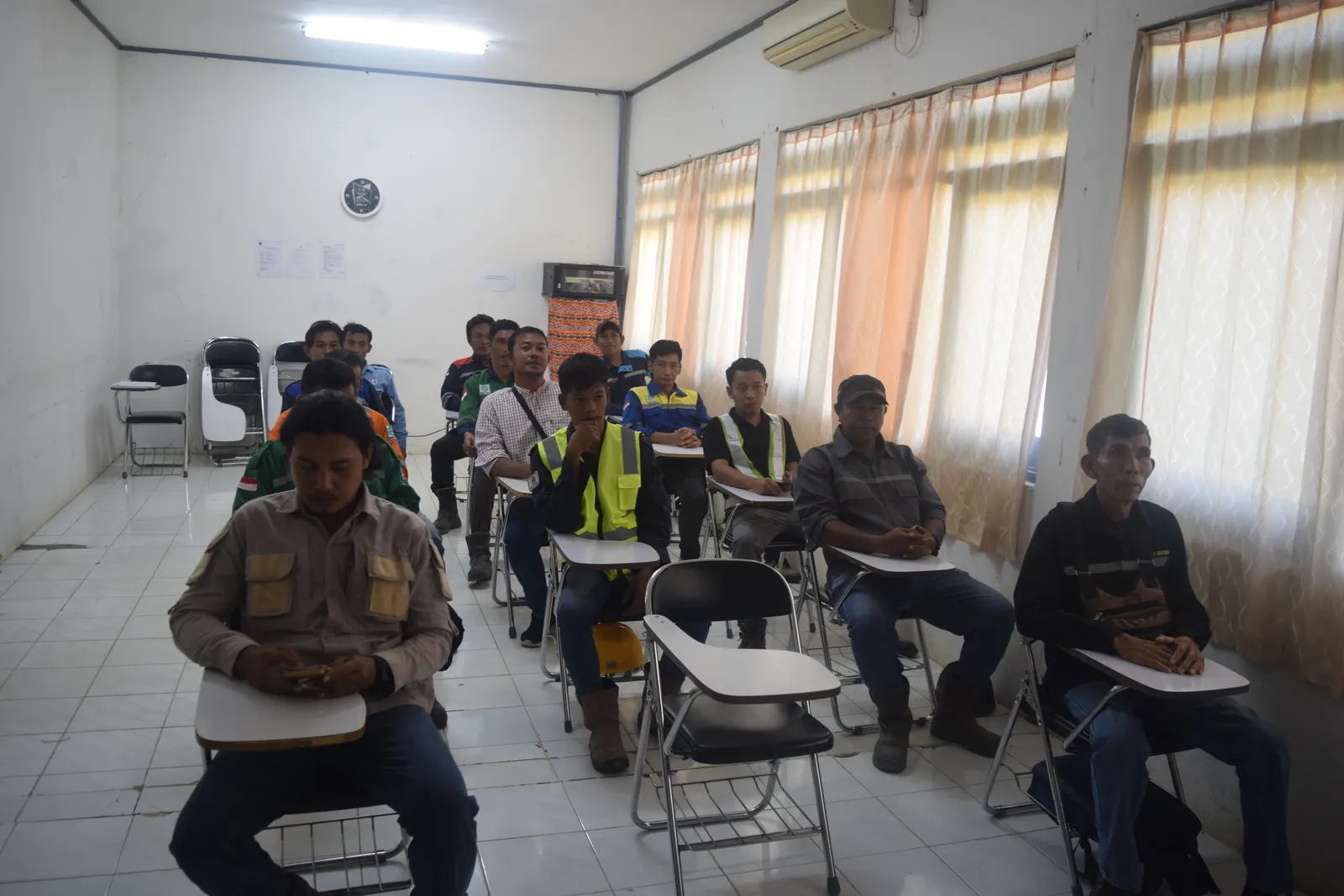 Pelatihan & Sertifikasi Ahli K3 Listrik PENA Consultant